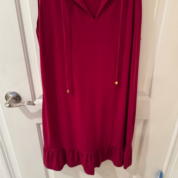 Michael Kors red sleeveless dress with ruffled hem and relaxed fit. Size XL - Picture 6 of 6
